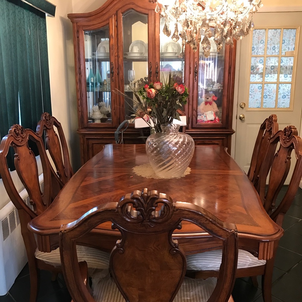 Two piece China Set/Table/6chairs